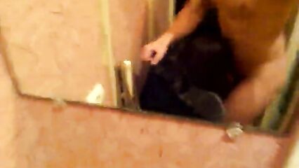 Аленку встретил у порога