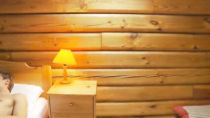 Жена подарила мужу худую подружку на День Рождения