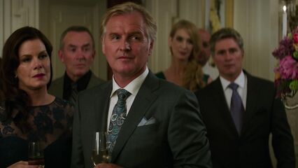 На пятьдесят оттенков темнее (Расширенная версия)