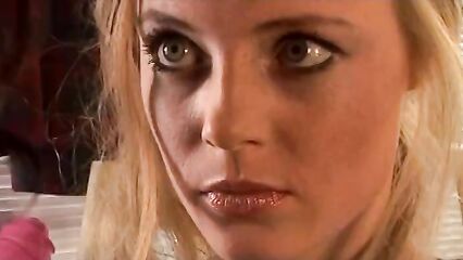 Все об Анне | All About Anna (с русским переводом)