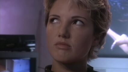 Подглядывающий на пляже - фильм для взрослых с переводом