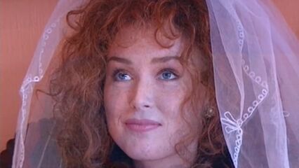 Деньги ни к чему, секс бесплатный (Деньги ничто, секс все)