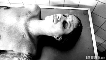 Порно ужасы на ночь: злоупотребление служебным положением