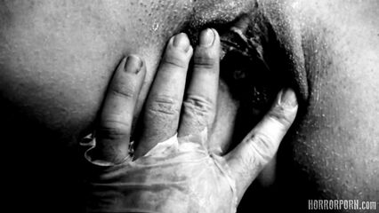 Порно ужасы на ночь: злоупотребление служебным положением