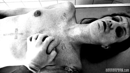 Порно ужасы на ночь: злоупотребление служебным положением