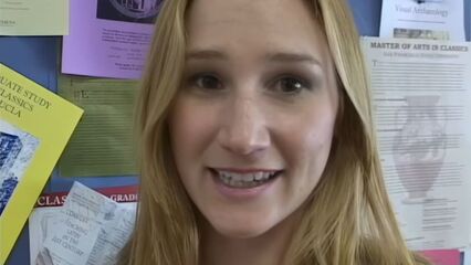 Настоящие университетские девушки, с русским переводом