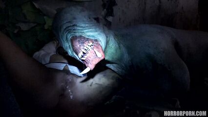 Демон разума | The demon of the mind (порно ужасы)