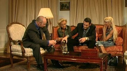 Парижанки | Les Parisiennes — порно фильм с переводом