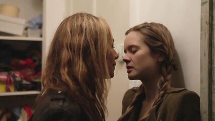 Порно видео с Мари Менгес [Marie Menges] - 4.48 (2014)