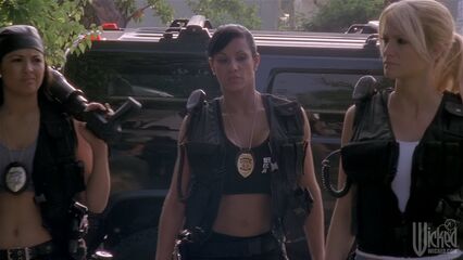 Охотницы за головами | Manhunters с русским переводом